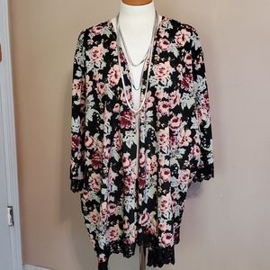 MPH Collection Black floral coverlet size 2X